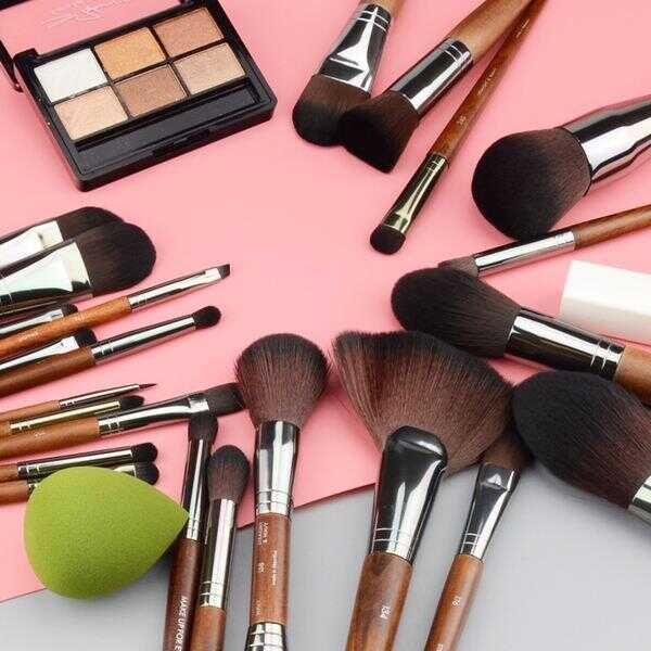 محصولات زیبایی